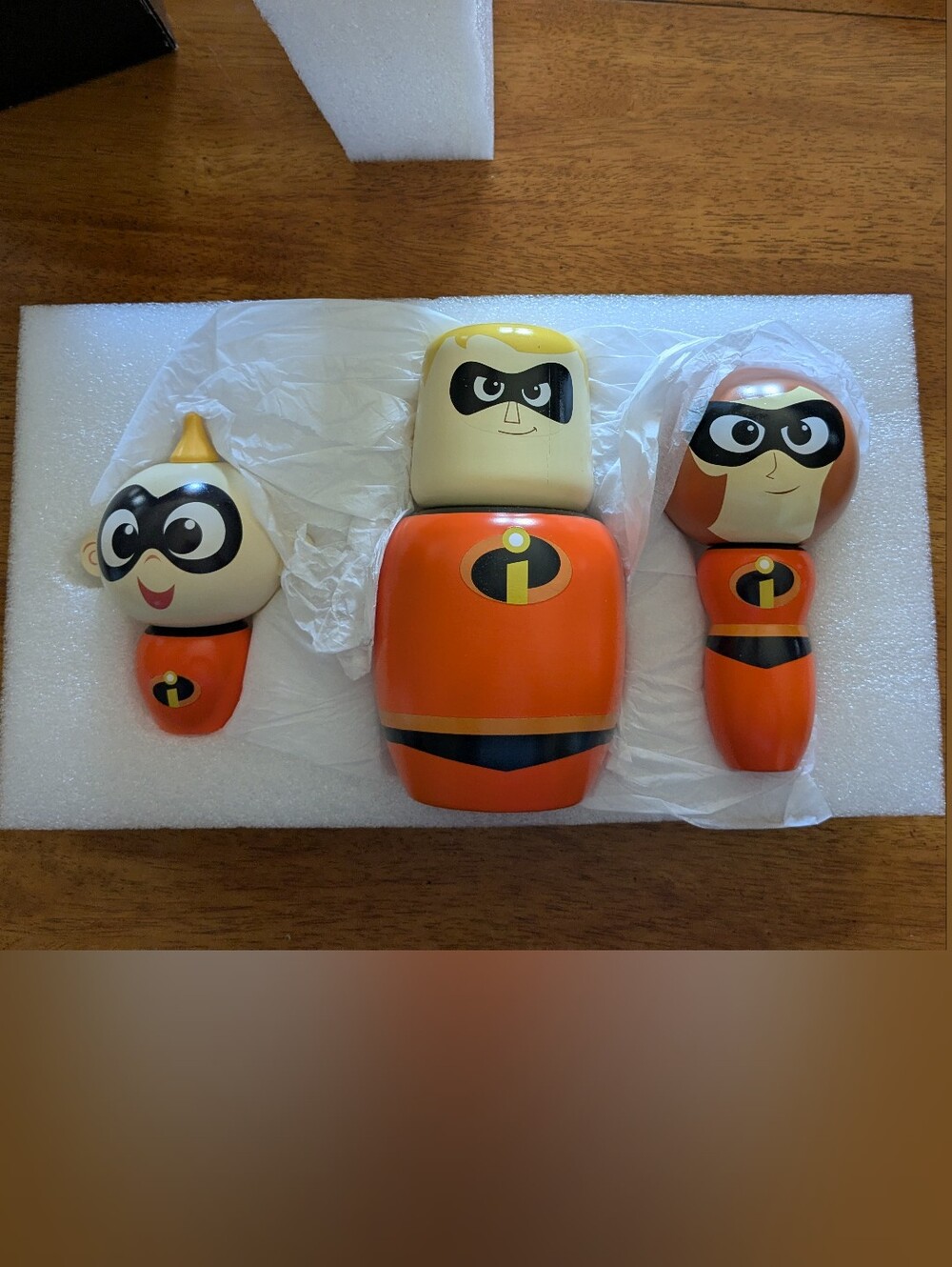 RARE Disney Parks Pixar The Incredibles Collectible Wooden Figures 3-Pack